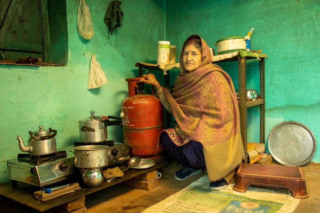 🚨 LPG Supply Under Pressure: How Ras Laffan Tensions Could Impact India’s Energy Security LPG cylinder household cooking India usage