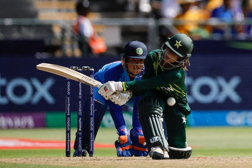 India vs Pakistan women cricket players during high-intensity match