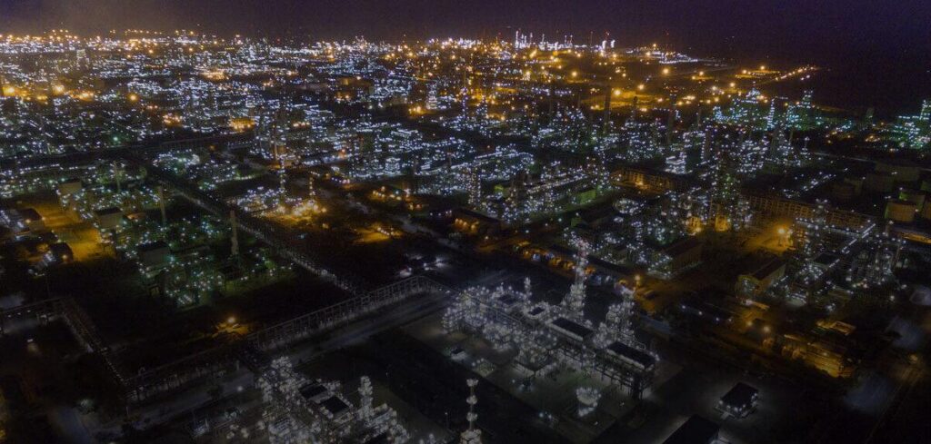 Indian refinery processing imported crude oil energy infrastructure