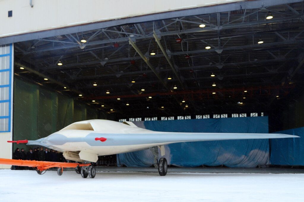 S-70 Okhotnik stealth UCAV Russia flying wing drone
