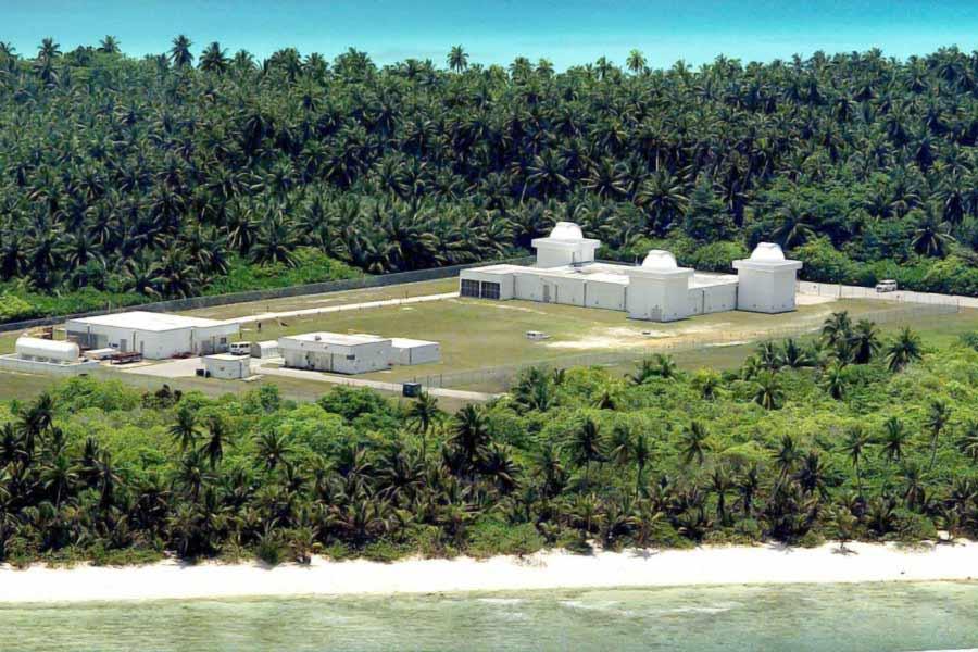 Diego Garcia military base in the Indian Ocean often compared with Agaléga project