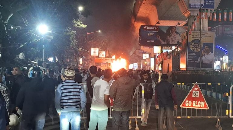 Political protest in Kolkata amid Bengal election tensions