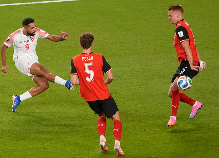 Ali Olwan scores Jordan