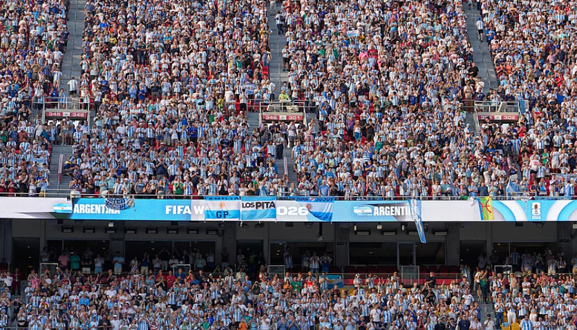 Argentina supporters celebrate during FIFA World Cup 2026 match against Algeria