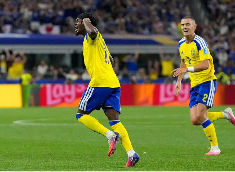 Anthony Elanga celebrates after scoring Sweden equaliser against Japan in FIFA World Cup 2026