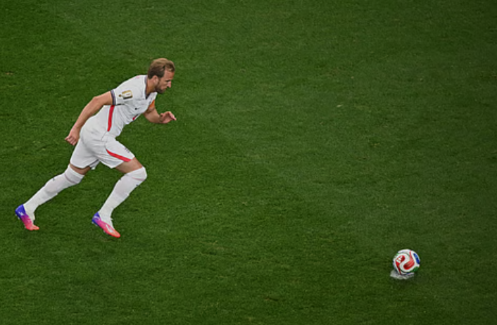 Harry Kane scores a penalty for England against Croatia during FIFA World Cup 2026