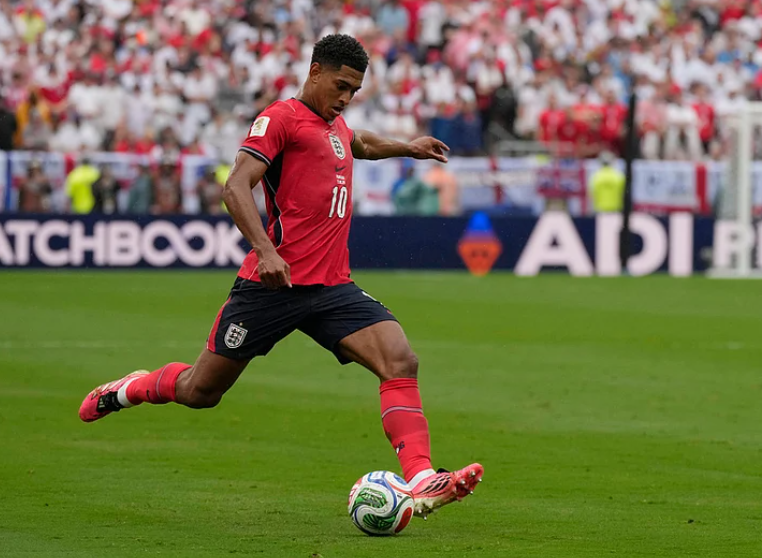 Jude Bellingham scores for England against Panama in FIFA World Cup 2026