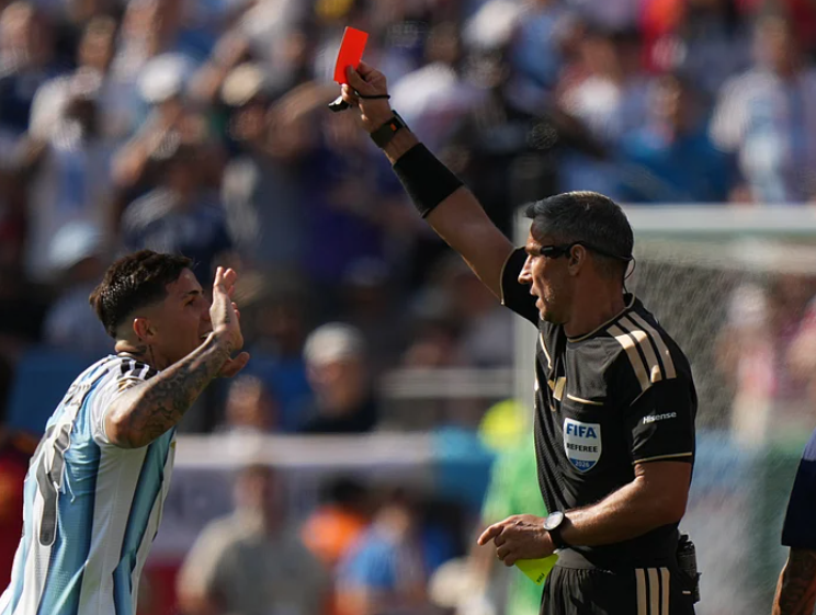 Enzo Fernandez shown a red card during the 2026 FIFA World Cup final between Argentina and Spain