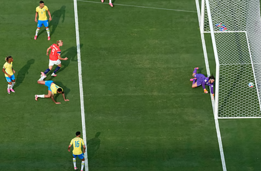 Erling Haaland scores Norway