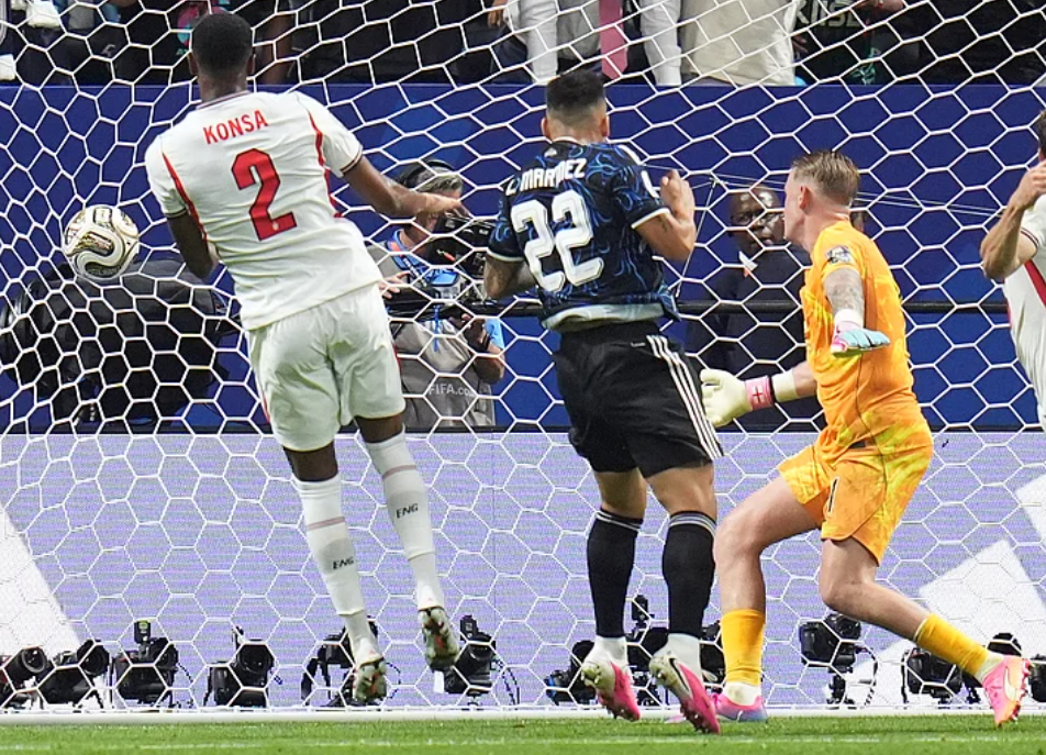 Argentina striker Lautaro Martinez scores the winning goal against England in the FIFA World Cup 2026 semifinal