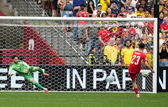 Zeki Amdouni scores for Switzerland during the penalty shootout against Colombia at the FIFA World Cup 2026